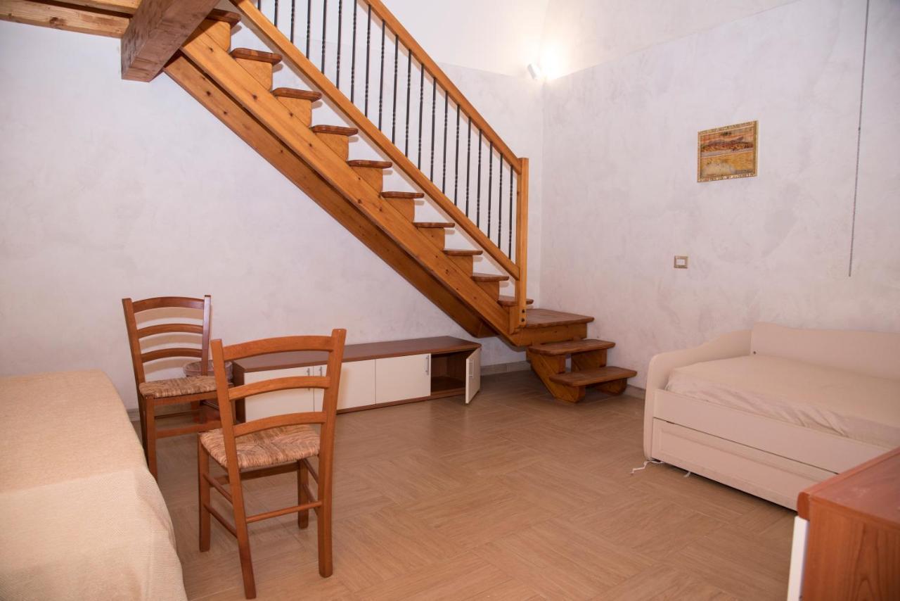 La Lanterna Di Bachi Hotel Шака Екстериор снимка